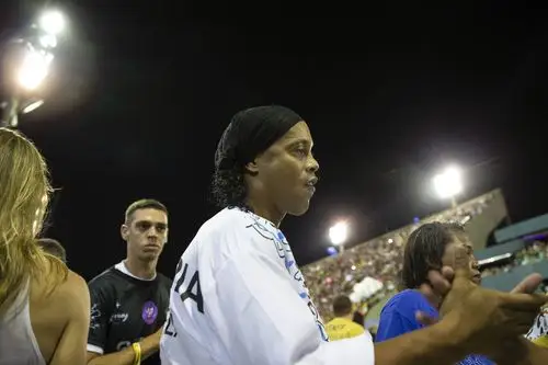 锋能够在多 锋能够在多