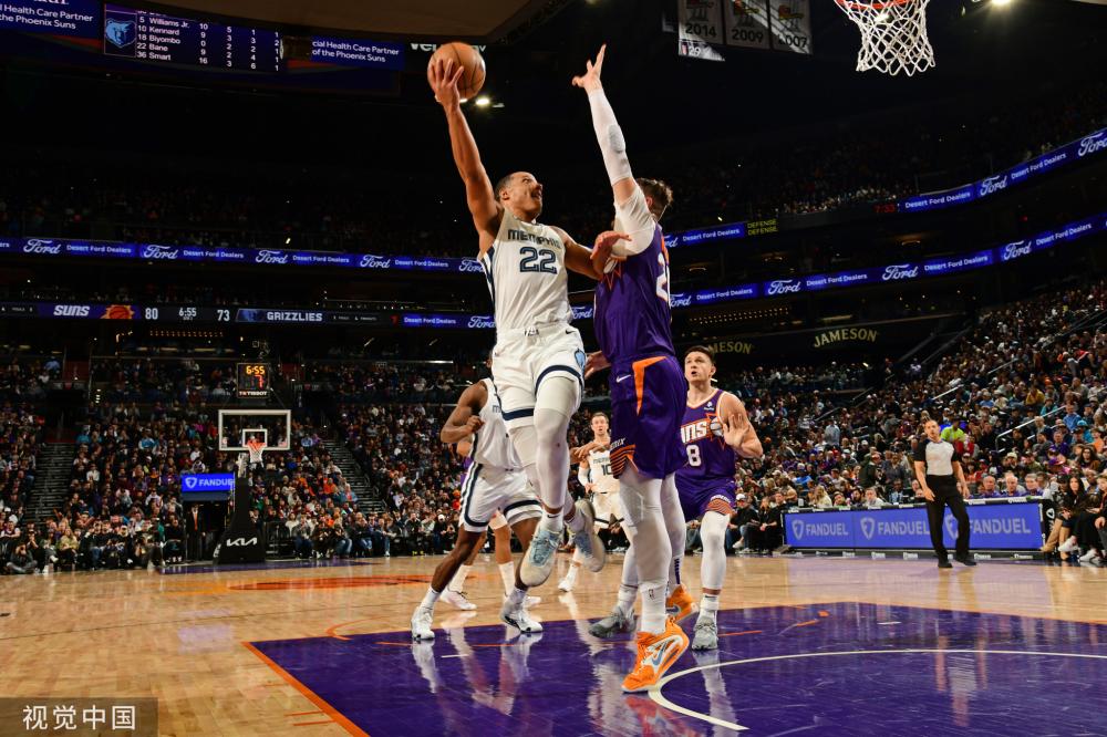 她應該更多 她應該更多