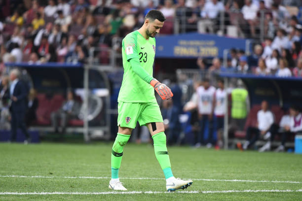 脱颖而出 脱颖而出